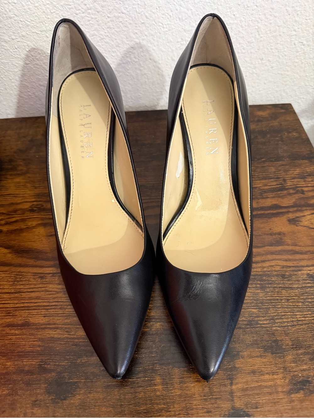 Lauren Ralph Lauren Adena Black Leather Pointed Toe Pumps 7.5B - Picture 2 of 10
